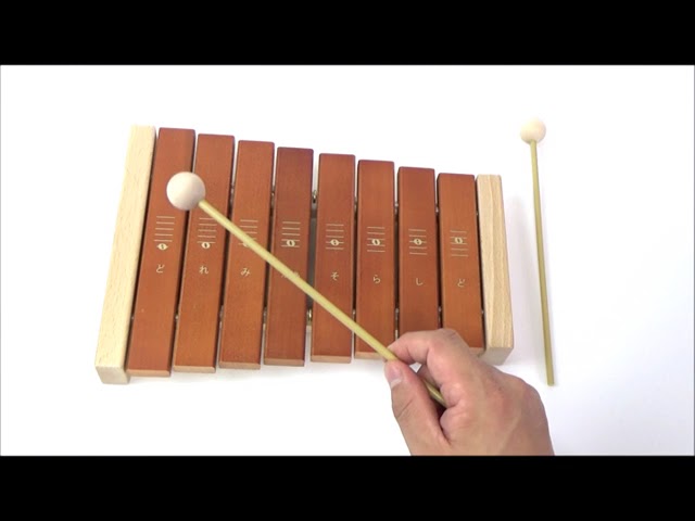 森の木琴8音（MOCCO）シロホンおもちゃ/日本製 - YouTube