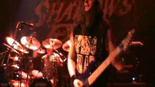 SHADOWS FALL performs DIVIDE AND CONQUER