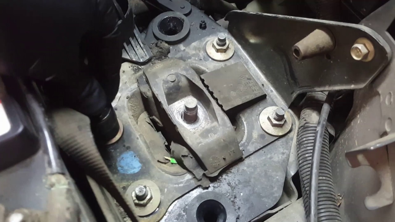 Ford Focus engine vibration at idle.