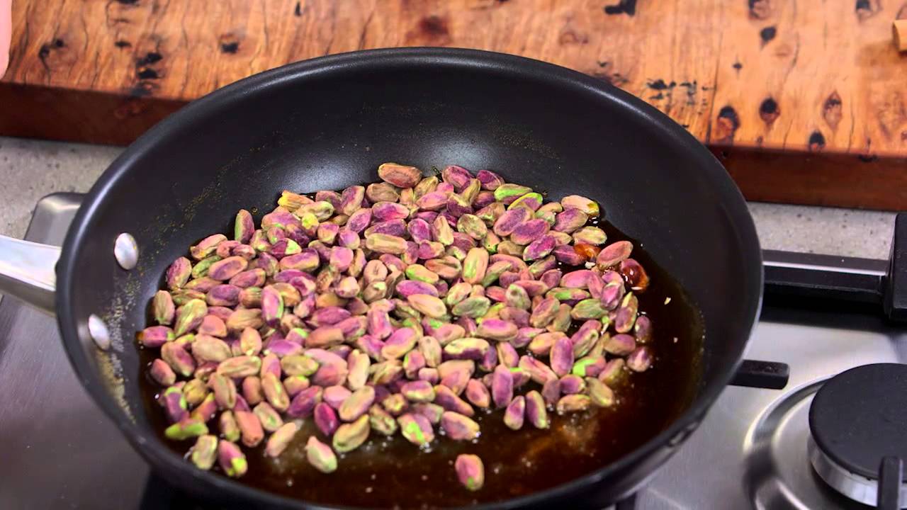 recette PRALINÉ PISTACHE / Pistachio praline (EN subs) 