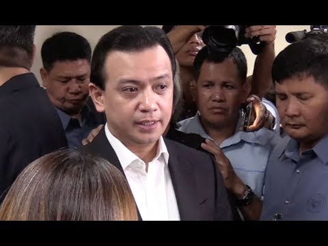 Trillanes opts to stay in Senate despite absence of arrest warrant