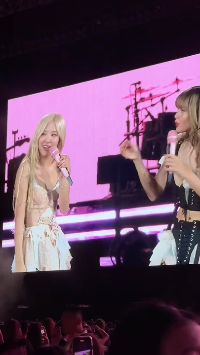 Rosé being an effortless comedian!! 🤭😂 #Rosé #blackpink #foryou