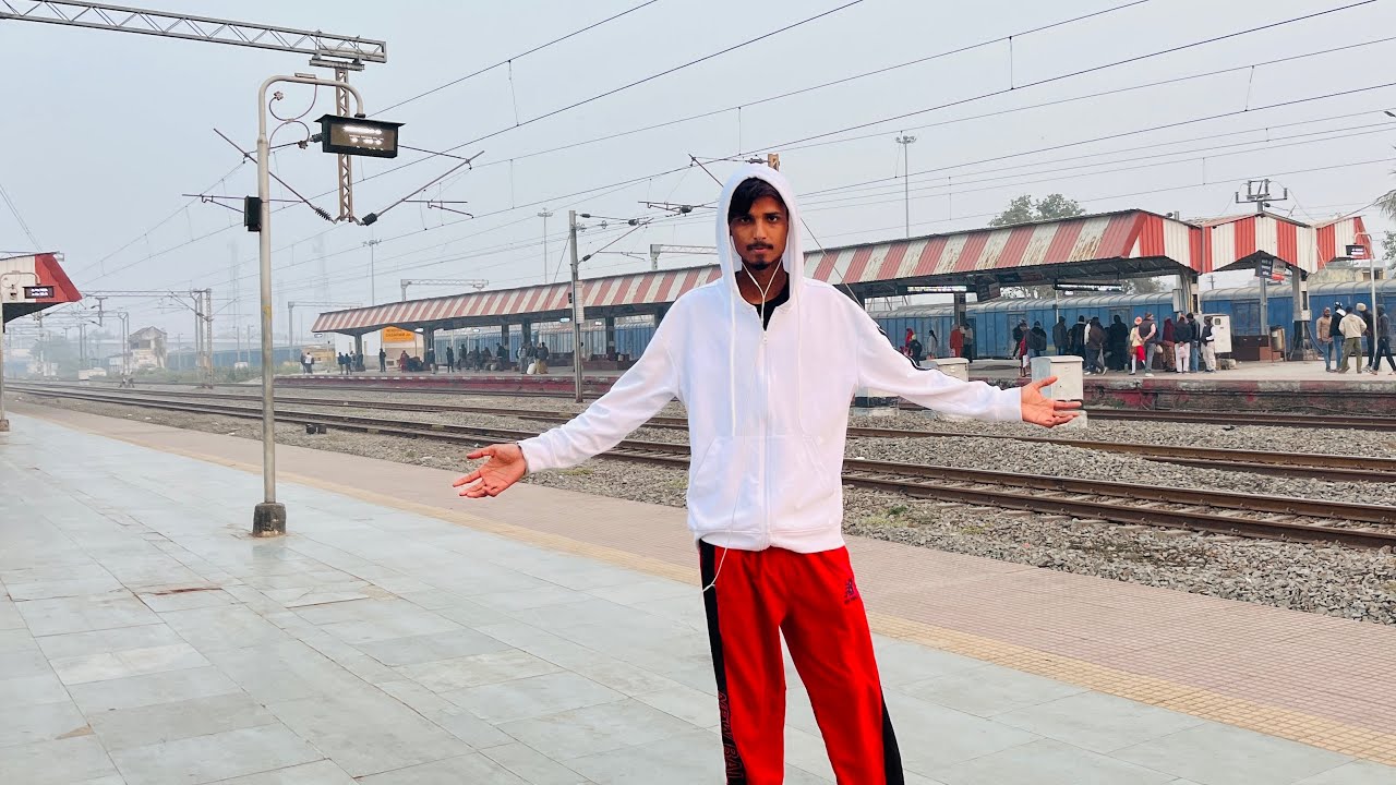 Hamari Train 5 Hour Late Hai  Purushottam Express 🥶🥵🥵🥵🥵Sasaram Se Puri😱🥶🥶🥶🥶
