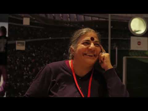 Vandana Shiva calls for war on Bill Gates