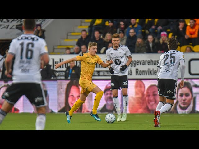 Jens Petter Hauge - FK Bodo/Glimt 2019/20 class=