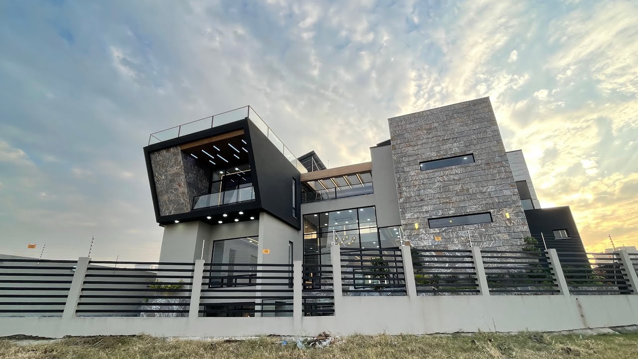 1.5 Kanal Luxurious Full Basement Corner House For Sale in Bahria Town Rawalpindi