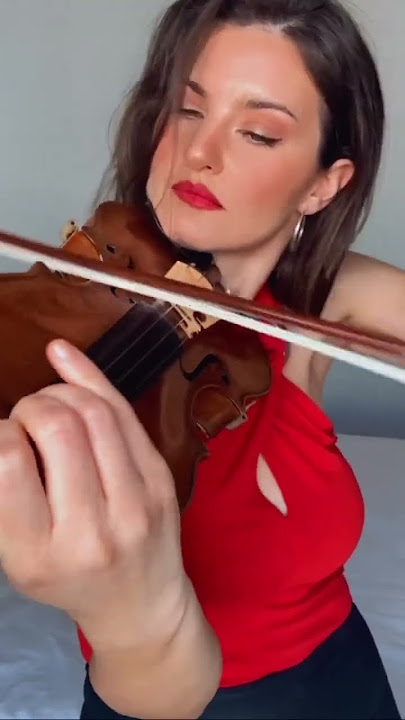 Misirlou Violin Music ❤ #misirlou #violin #violincover #violinist #music #musica #musichub