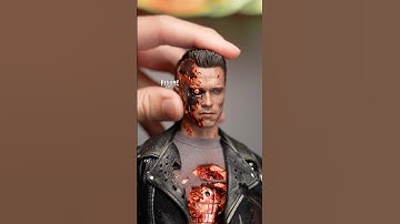 This $350 Terminator T800 is SICK🤯 #hottoys #terminator #actionfigures #toys #unboxing #t800