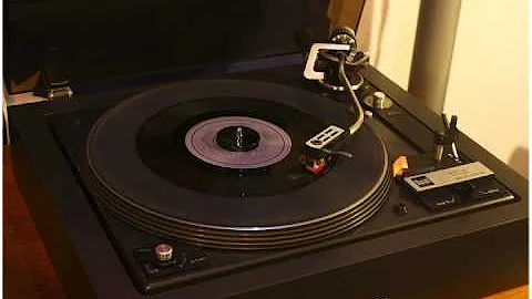 Bud Garrett - Way out in free Hill