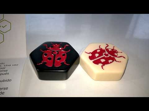 Biedronka Rój, Hive: The Ladybug - unboxing (mlodygiercownik.pl)