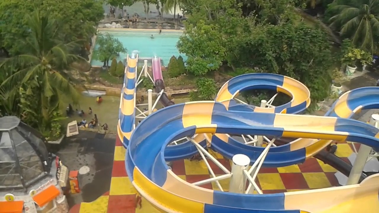 Crazy Slide Atlantis Water Park Ancol Youtube Crazy Slide Atlantis Water Park Ancol Youtube