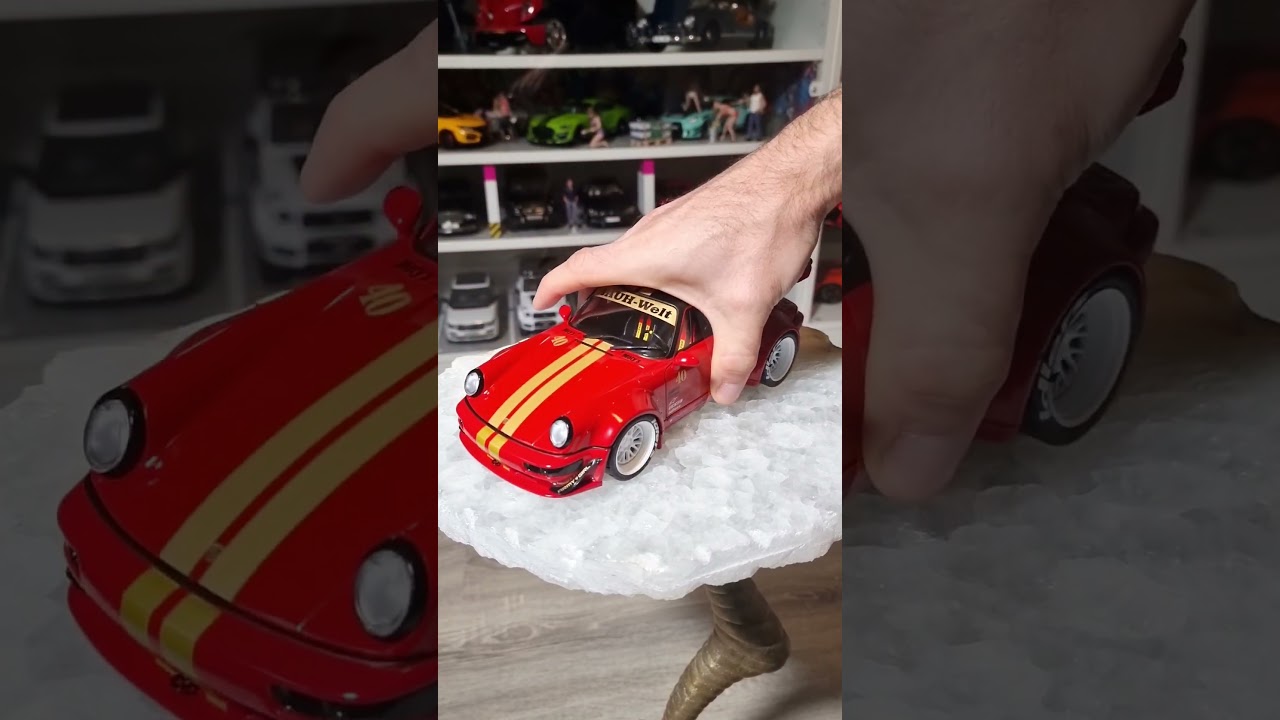 Porsche 911 (964) RWB Rauh-Welt Red Sakura 2021 1:18 Solido