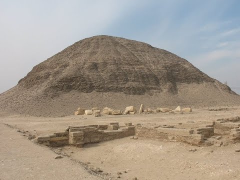 Video: Small Pyramids Of Egypt. Fayum, Hawara - Alternative View