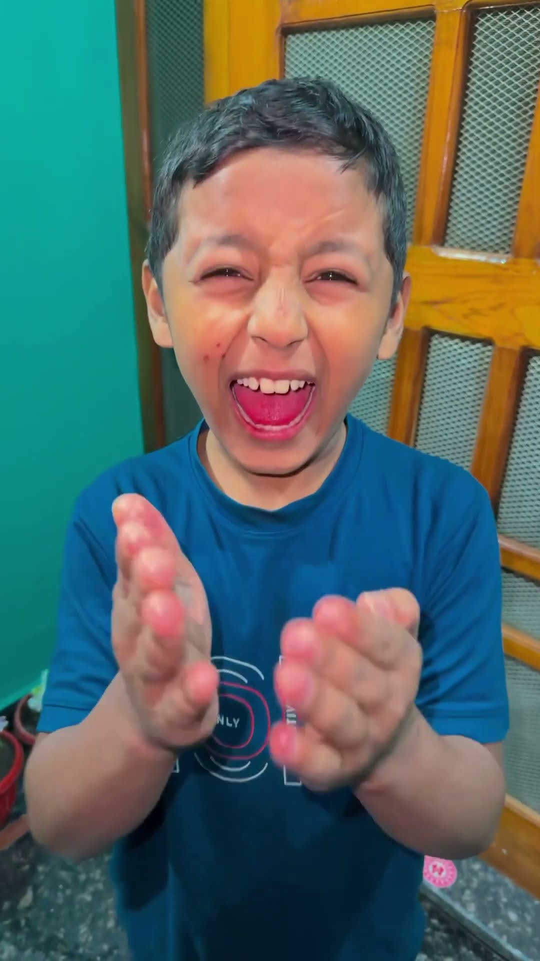 Mujhe bhi chahiye ?? #shorts #comedy #funny #baby #fun #cutebaby #viralvideo