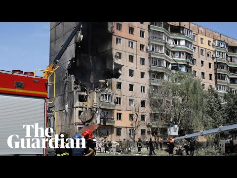 Russian missile strikes high-rise apartment in Kryvyi Rih, Ukraine, killing four people