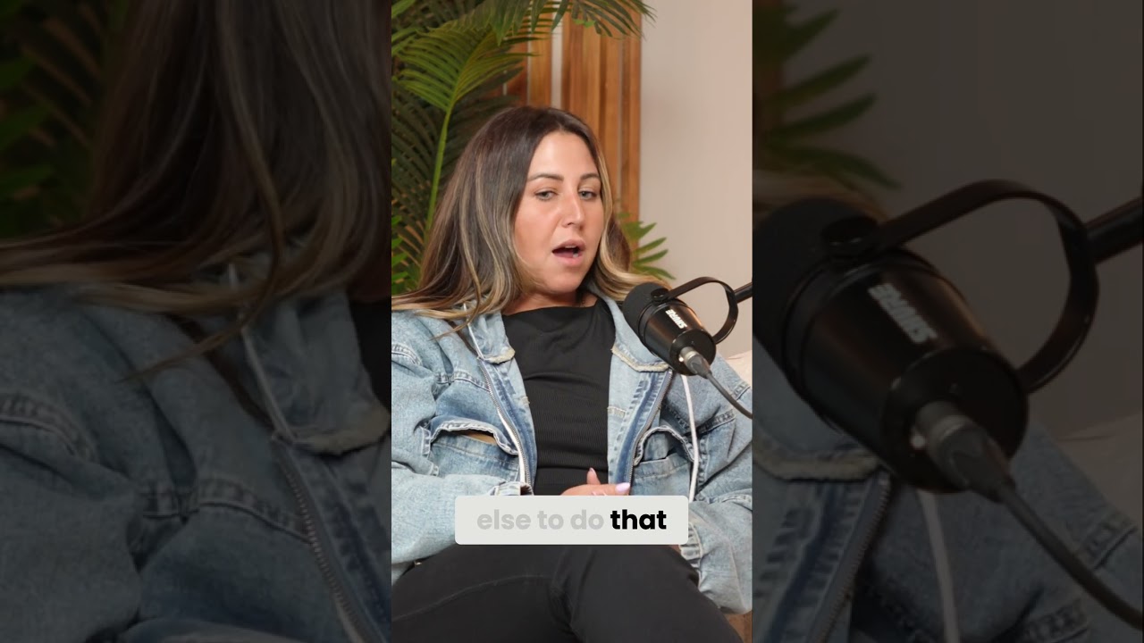 Venue vs. Outside Wedding Coordinator: Who Does What?!