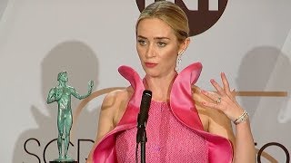 SAG Awards 2019: Emily Blunt Backstage (Full Interview)