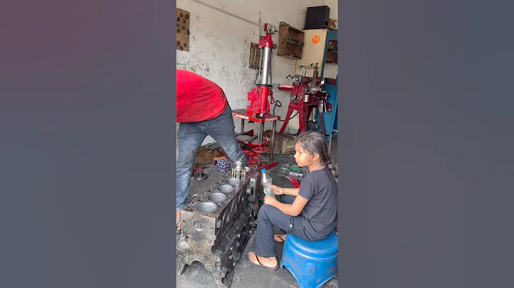 How to Cummins sleeve cross polish #shortsfeed #automobile #repair #truck #trector #jcb #car #ford