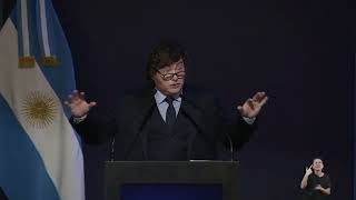 🚨 MILEI: DEJEN DE REPETIR ESTUPIDECES COMO 'LA GENTE NO LLEGA A FIN DE MES'. TRATEN DE PENSAR