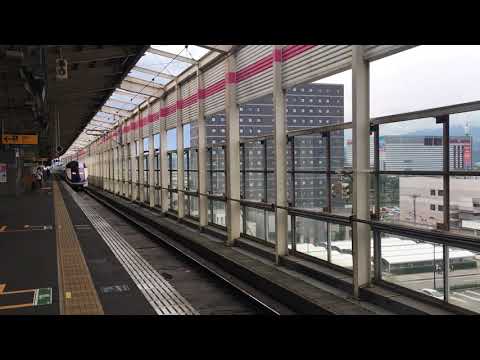 【つばさ・やまびこ の れんけつ】山形新幹線 E3系 + 東北新幹線 E2系@福島駅　つばさとやまびこが連結したまま入線。これから切り離し作業に入ります！
