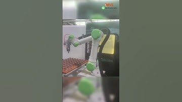 Collaborative Robot CNC Machine Loading and Unloading  #collaborativerobots  #factory #robot