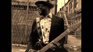 Buddy Guy - I Suffer With the Blues chords