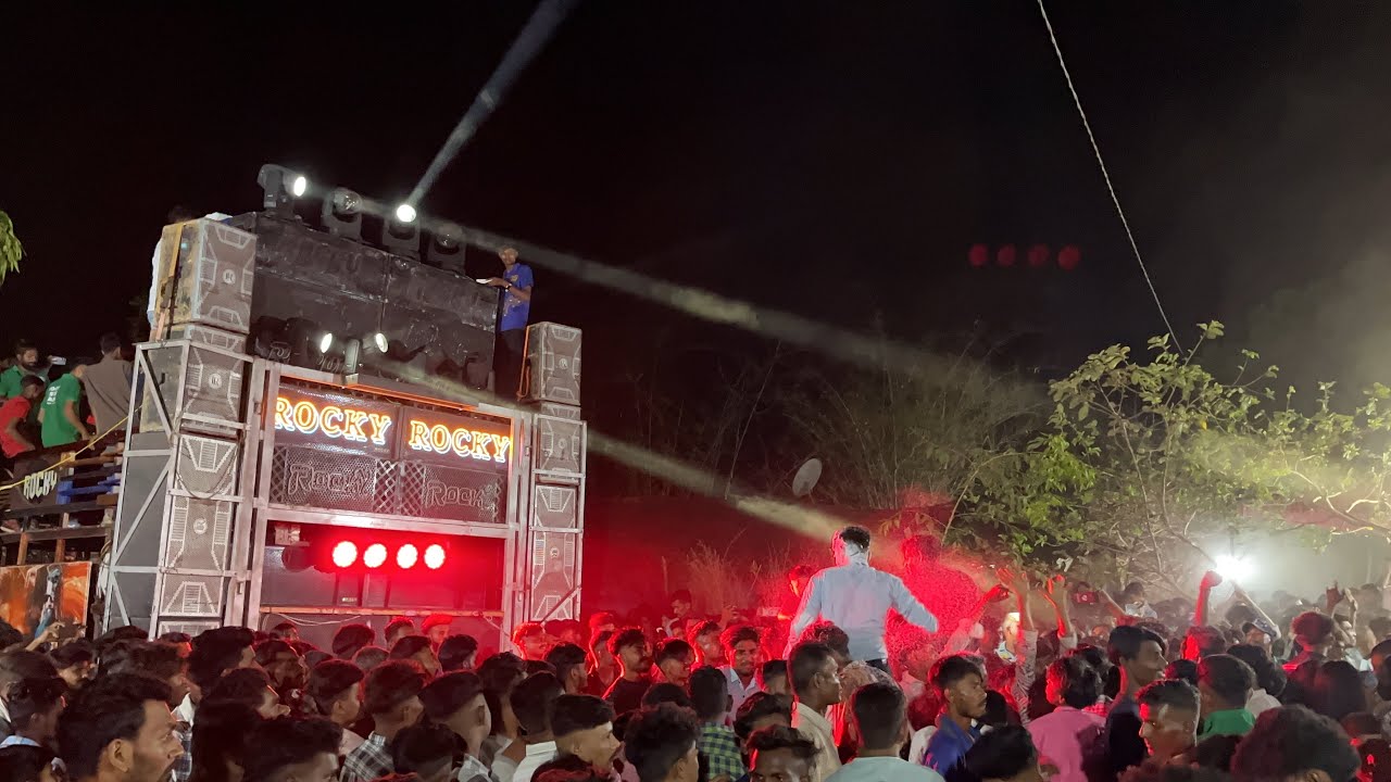 🚀ददमो चाले Rocky वाला (Dadmo chale Rocky vala) || Rocky star band  At.Anandpur full public 😱