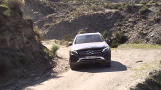 New Mercedes-Benz GLC (2015) - Driving Scenes