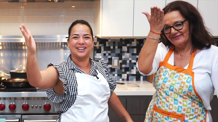 APRENDIENDO A HACER UNA TORTILLA ESPAÑOLA 🇪🇸 CON MI SUEGRA
