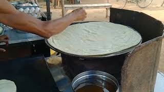 The famous petai porota/chera porota marking process ।বিখ্যাত পেটাই পরোটা/ ছেরা পরোটা তৈরী পদ্ধতি 🥰