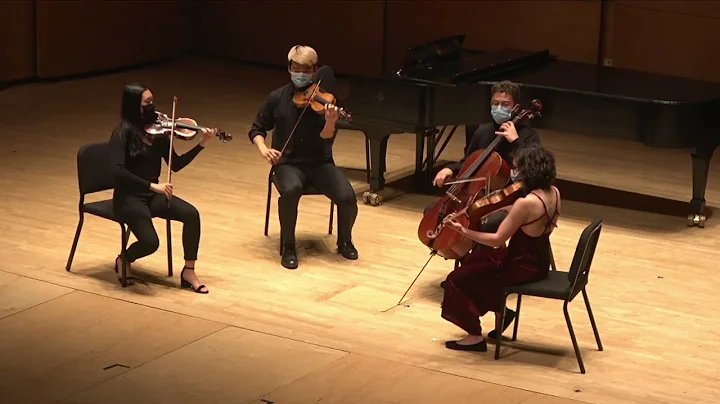 Julia Moss Viola/Compositio...  Senior Recital