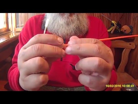 Удочка сделана своими руками для зимней рыбалки.