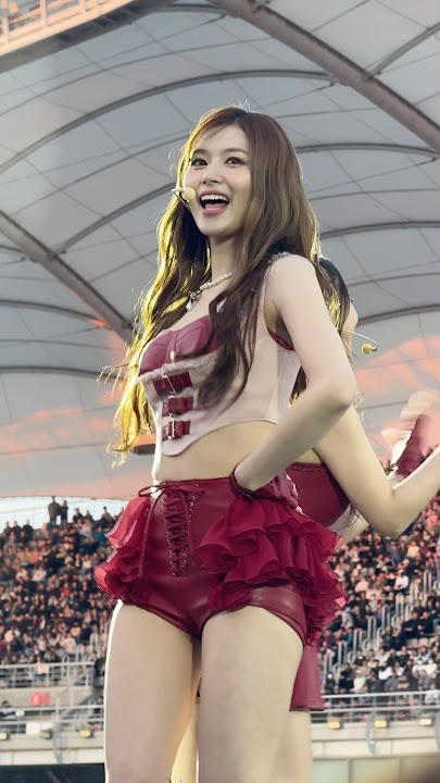 250425 트와이스(TWICE) 사나(SANA) - What is Love? - 콜드플레이 내한공연 COLDPLAY World Tour @ Seoul, Korea