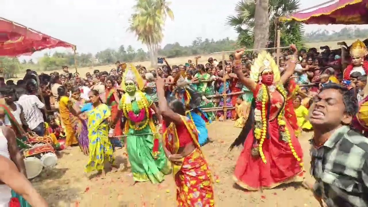 சுடுகாட்டில் சூறையாடும் காளிகள் | பம்பைசெந்தில் பூசாரிப்பாட்டு