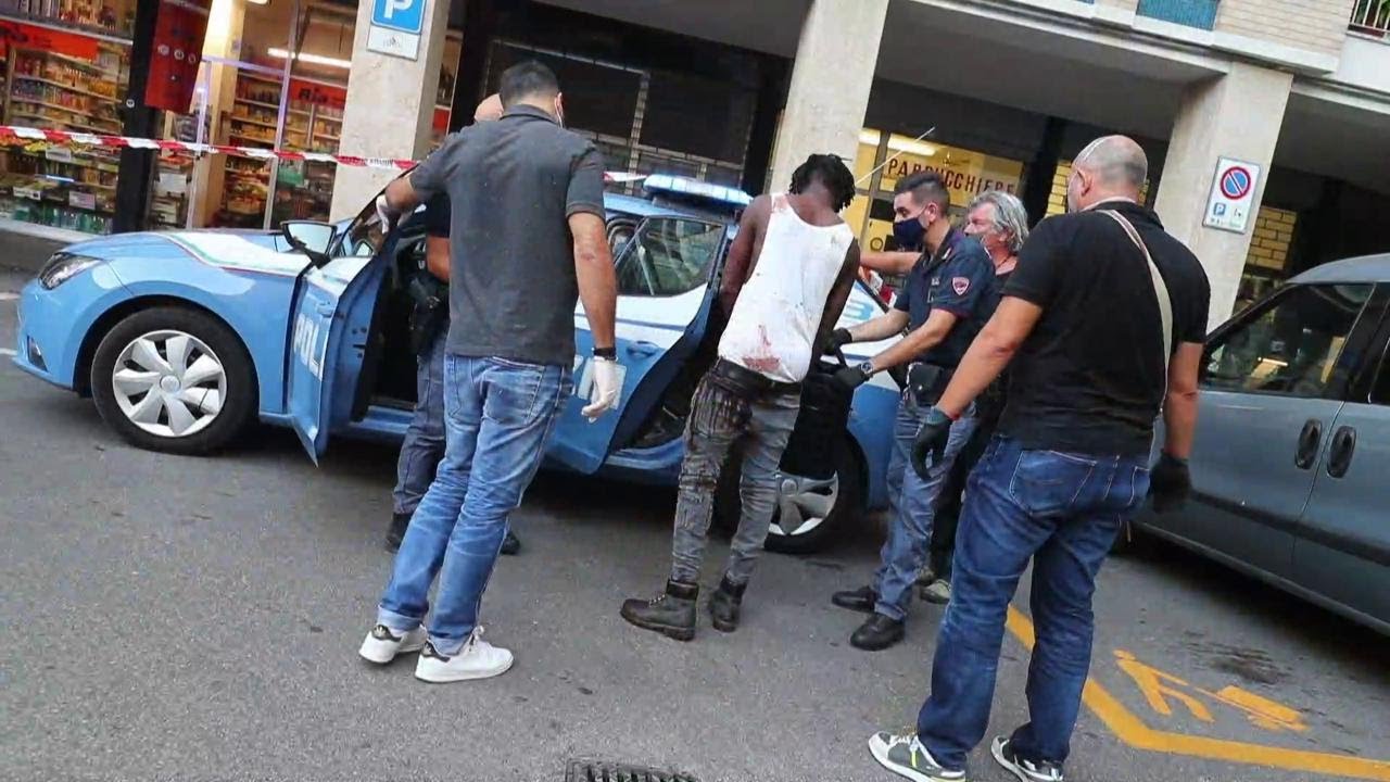 Ferrara, sangue e arena in piazza Castellina: due feriti