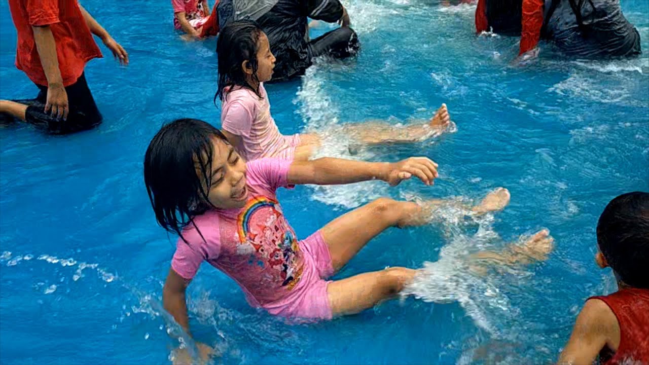Serunya Bermain Air dan Mencoba Kolam Ombak Bersama Teman Sekolah di Sabda Alam Garut