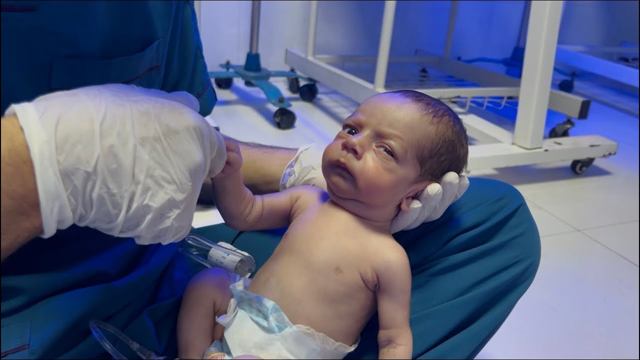 First Hug, First Feed 💖 | Sweet Newborn Baby Bonding Moments🍼🤗