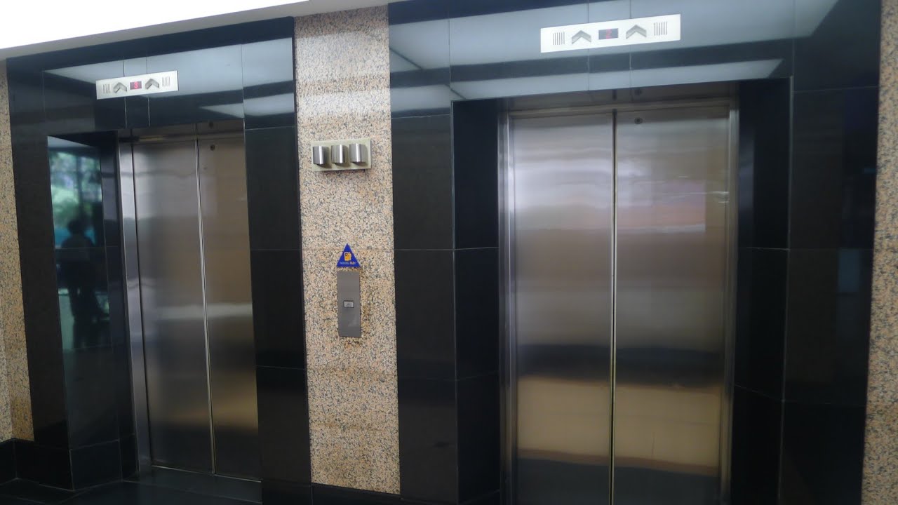 Schindler 300P modded from Schindler M-series at Rohas Tecnic Tower (carpark Lifts) Read discerption