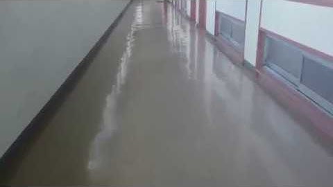 209系風VVVFカートを学校の廊下で走らせてみた