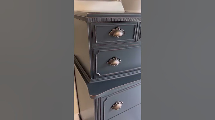 Flipped this old beauty and isn’t she lovely? Loving that Witchcraft Grey 😍#furnitureflip