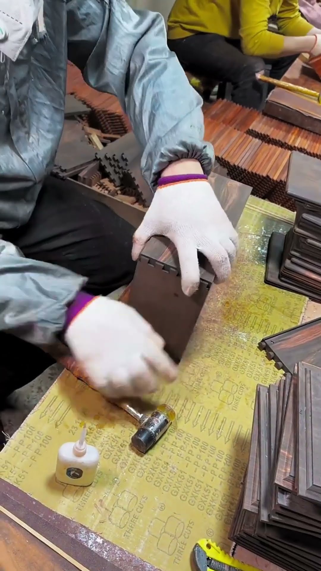 Wooden box assembly process