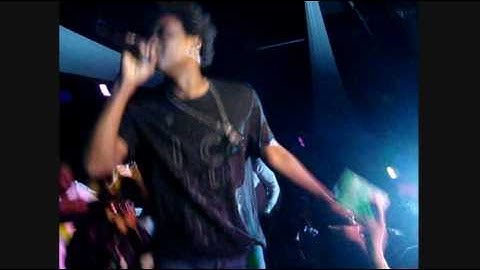 Busy Signal Full Clip & Not Going Down & Acapella & Hey Girl & Cool Baby & Tic Toc Live 2009 FRANCE