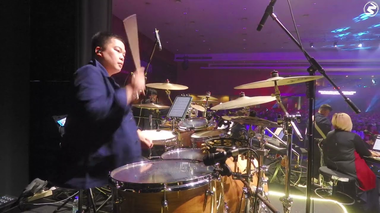 Echa Soemantri - Christmas Medley @GBI PRJ CK7