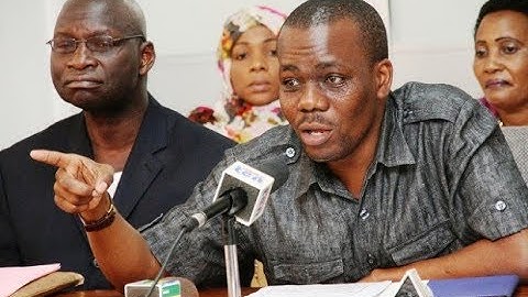 #LIVE: ZITTO KABWE AWAPA FUNZO AZAKI/MTUACHIE TUTADILI NAO