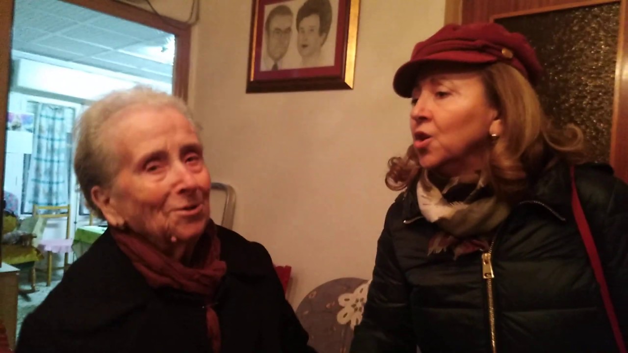 Marita y MariCarmen - Despierta dulce amor de mi vida (A capela coro