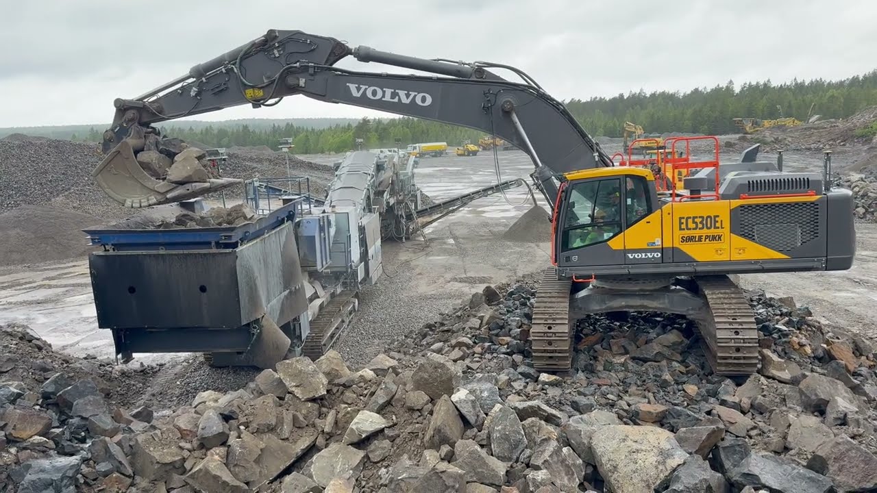 volvo ec530 excavator feed jonsson 1208 mobile jaw crusher