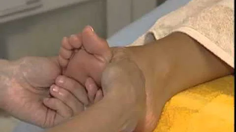 ¿Hay que masajear los pies con neuropatía?