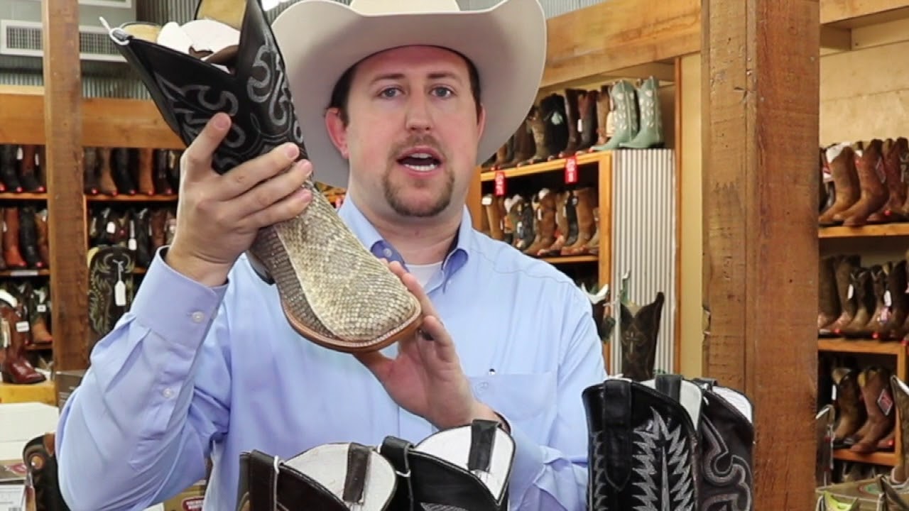 Outlet Store - Snake Boots - YouTube