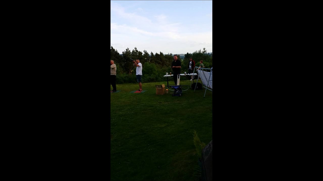 Laser Clays Entertainment at the party !