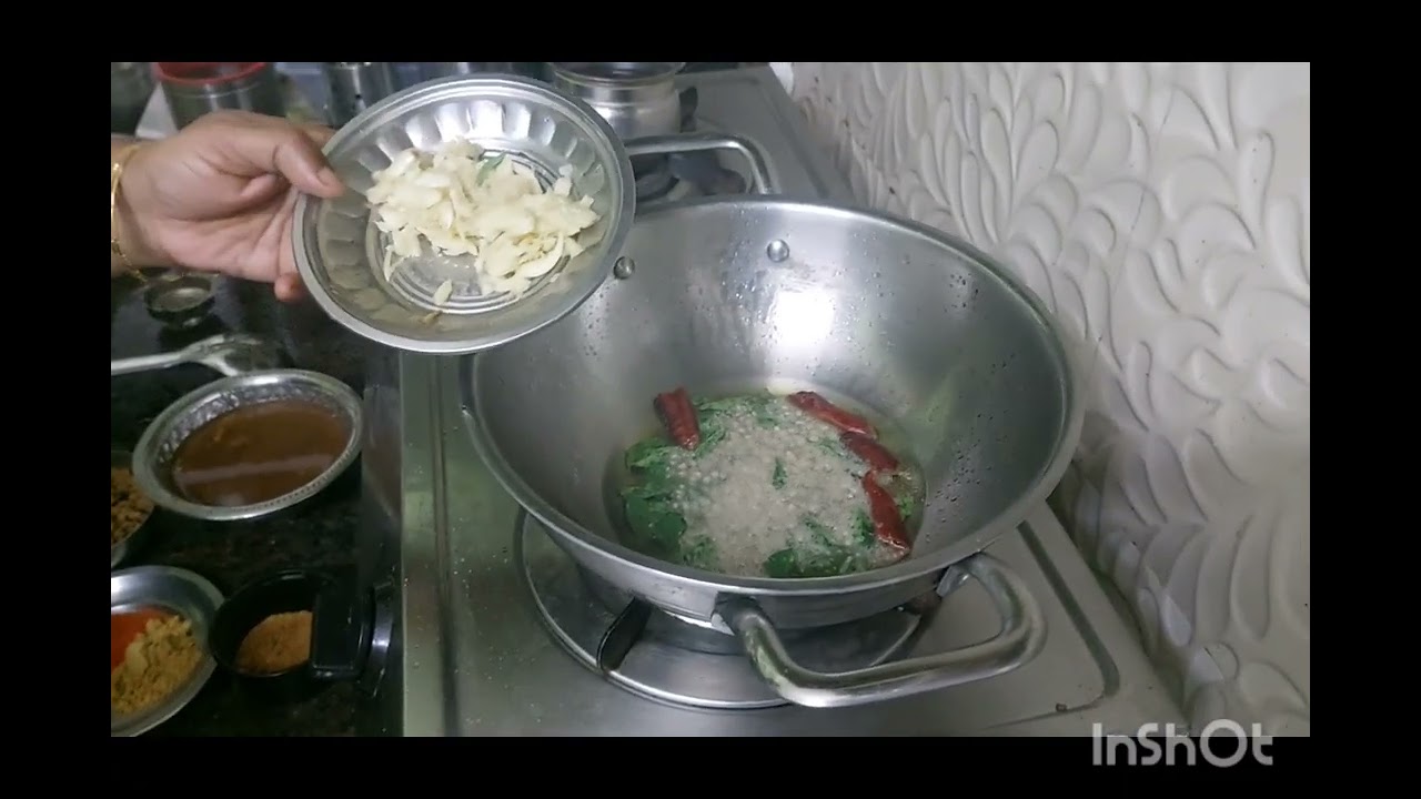 காரசாரமான காந்தாரி ஊறுகாய்